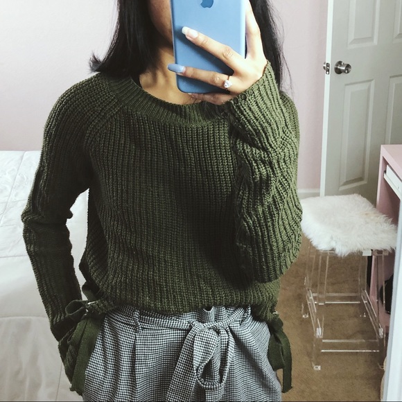 Deep Green Knit Sweater - Picture 1 of 2